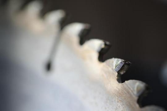 Solar Paint Achieves 30% Efficiency: Every Building Can Generate Power